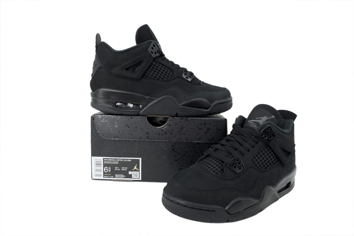 Air Jordan 4“Black Cat”